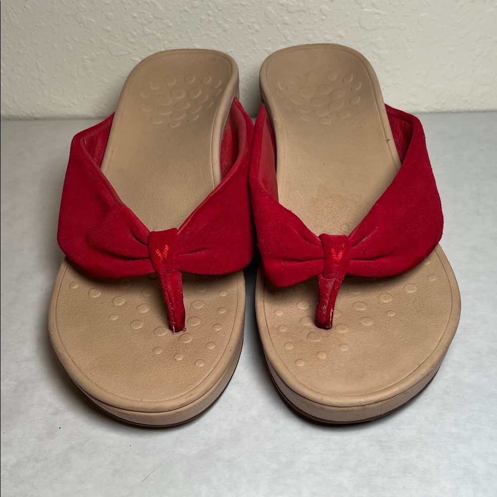 Vionic Arabella Wedge Thong Sandals Red